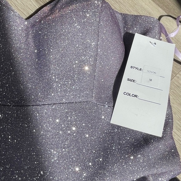 ✨ Light Purple Sparkly Dress ✨ - Picture 4 of 7